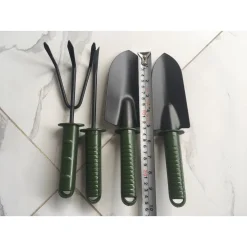 DỤNG CỤ LÀM VƯỜN UNIGREEN HOME&GARDEN, THÉP KHÔNG RỈ, TAY CẦM CAO SU CHỐNG TRƯỢT. DỤNG CỤ LÀM VƯỜN UNIGREEN HOME&GARDEN, THÉP KHÔNG RỈ, TAY CẦM CAO SU CHỐNG TRƯỢT.